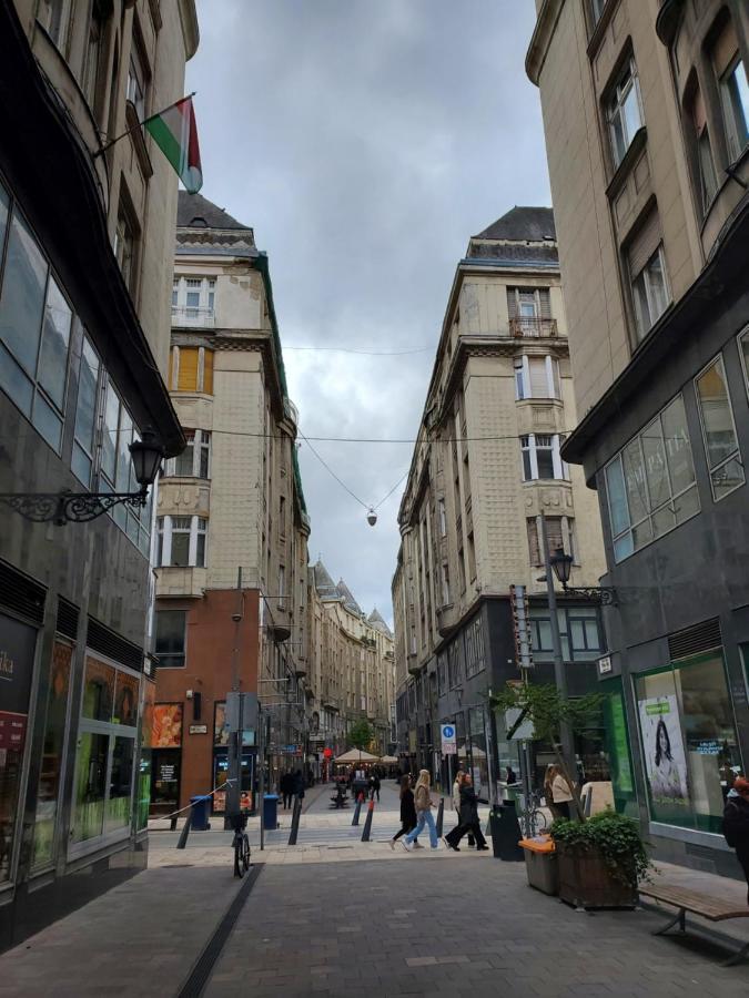 Budapest Walking Street-V Exterior foto